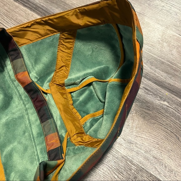 The North Face - Spring/Fall Fleece Lined Waterproof Jacket - Picture 14 of 16